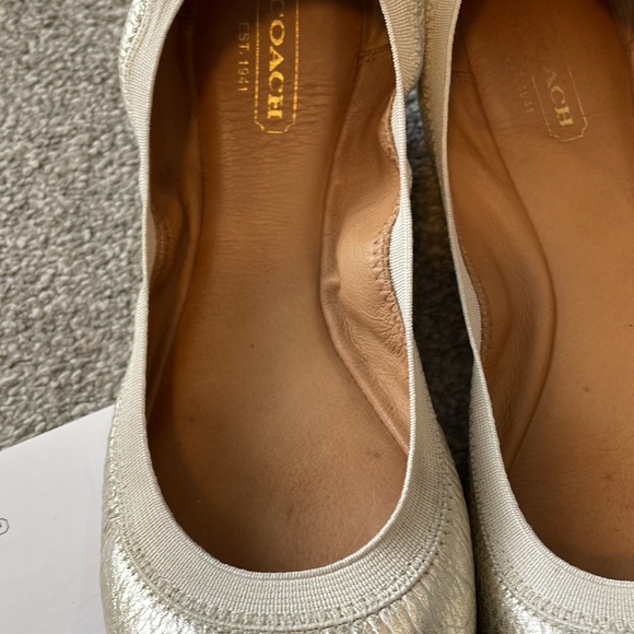 Coach Dalia Gold tone leather Flats size 6 - Picture 2 of 10